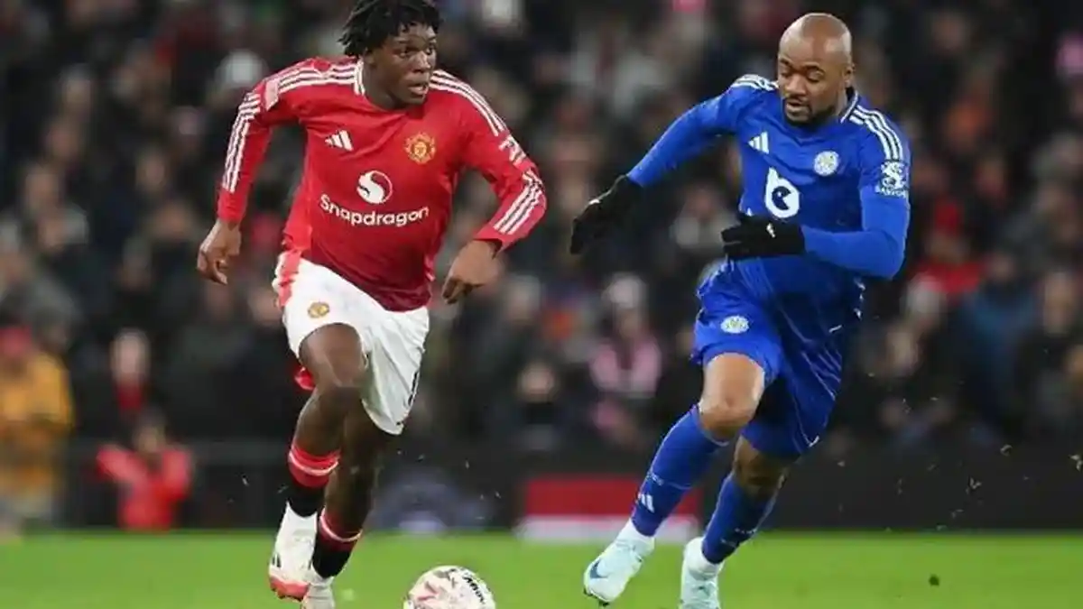Everton Snatch Dramatic Late Draw Against Manchester United in Merseyside Thriller